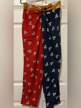 BUCKETLIST Women’s Floral Print Red & Navy Bottoms